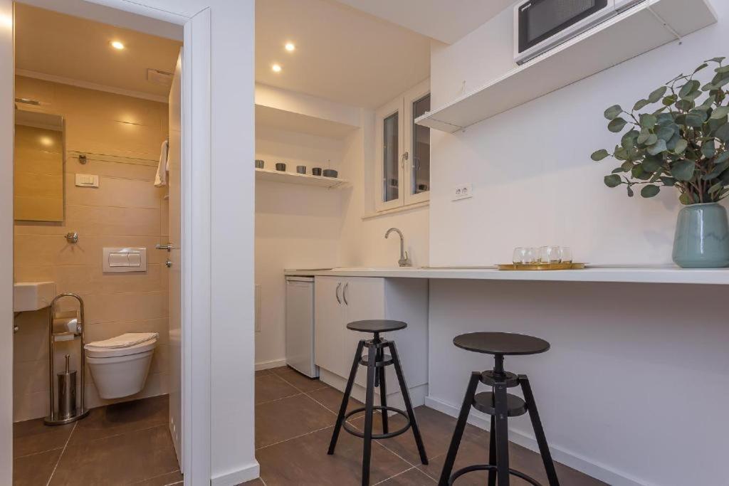 X Boutique Marinac Studio Apartments & Rooms 시베니크 외부 사진