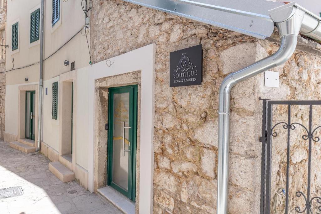 X Boutique Marinac Studio Apartments & Rooms 시베니크 외부 사진